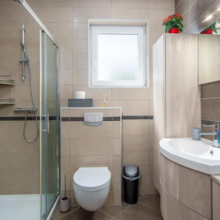 Apartament Cozy In With House Sea View