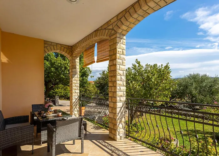 2 Bedroom In Daire *