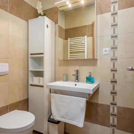 2 Bedroom Nice Apartment In Kornic *
