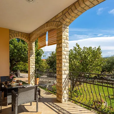 2 Bedroom In 公寓 *