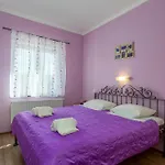 2 Bedroom Nice Apartment In Kornic *